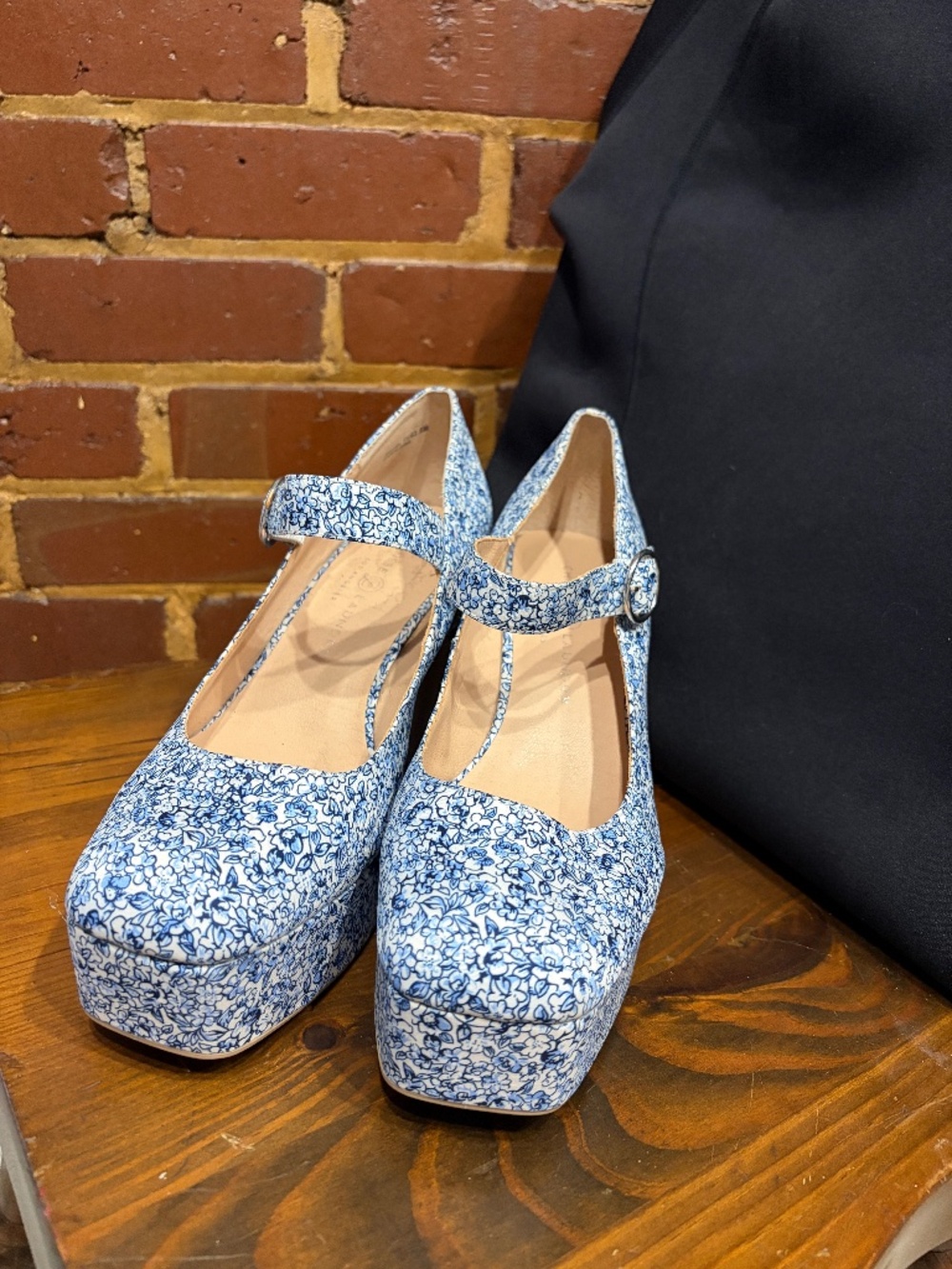 Chinese Laundry Pollyanne platform Mary Jane shoes